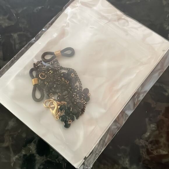 NWT black and gold beaded Sunglass or mask face lanyard - Picture 2 of 2